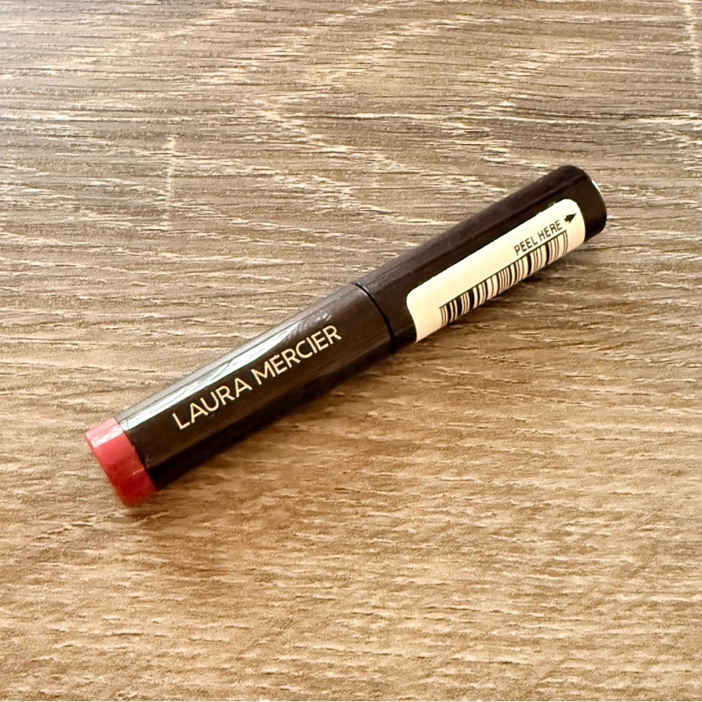 Laura Mercier- Velour Extreme Matte Lipstick FRESH Travel Size .42g